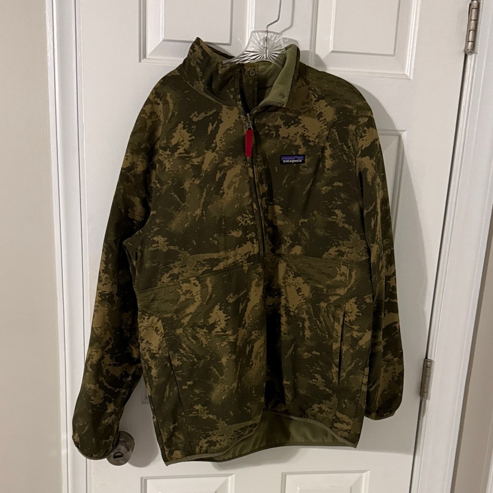 Patagonia reversible fleece pullover